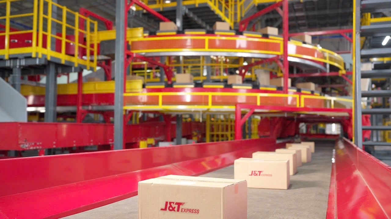 J&T Express kỷ niệm 7 năm “Giao đúng giờ - Nhận chu toàn'- Ảnh 3.