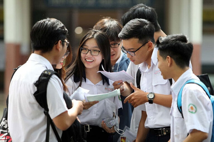 Hơn 310.000 thí sinh bỏ xét tuyển đại học, cao đẳng 2025- Ảnh 1. Hơn 310.000 thí sinh bỏ xét tuyển đại học, cao đẳng 2025- Ảnh 1.