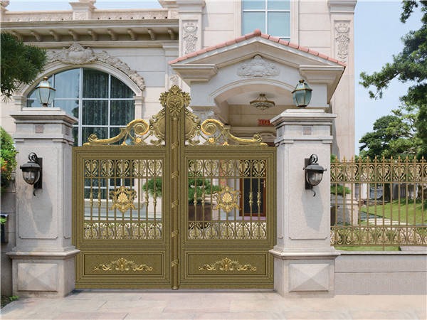 Cổng nhà phạm 4 lỗi phong thuỷ, gia chủ khó tích lũy tiền bạc- Ảnh 2. Cổng nhà phạm 4 lỗi phong thuỷ, gia chủ khó tích lũy tiền bạc- Ảnh 2.