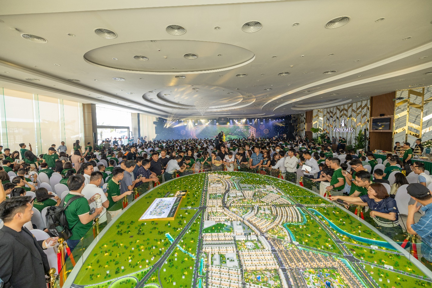 Diamond Land đồng hành Vinhomes, ra mắt phân khu Mặt Trời tại Vinhomes Golden City- Ảnh 1.
