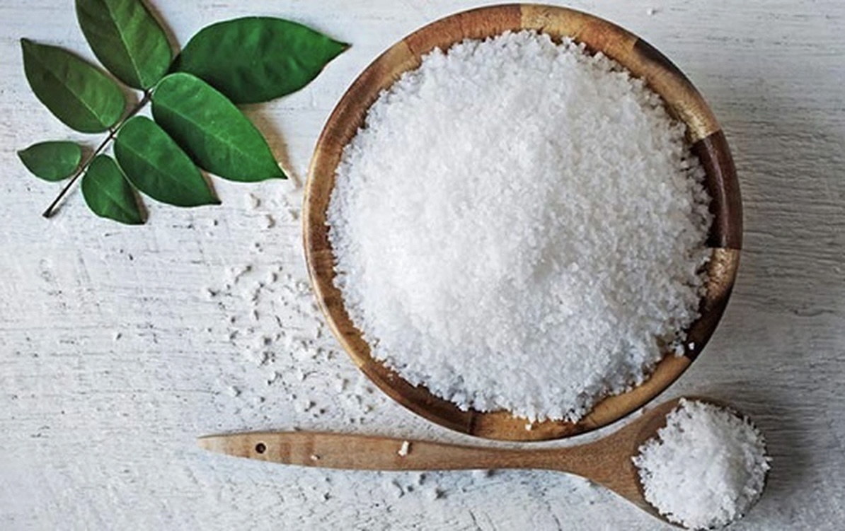 Rắc vài hạt muối vào bồn cầu, cả gia đình nhận lại lợi ích không ngờ- Ảnh 2.