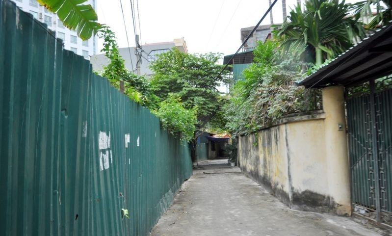Vì sao 58 hộ dân trong KĐT mới Cổ Nhuế 'mắc kẹt' không sổ đỏ, không được xây dựng?- Ảnh 1. Vì sao 58 hộ dân trong KĐT mới Cổ Nhuế 'mắc kẹt' không sổ đỏ, không được xây dựng?- Ảnh 1.