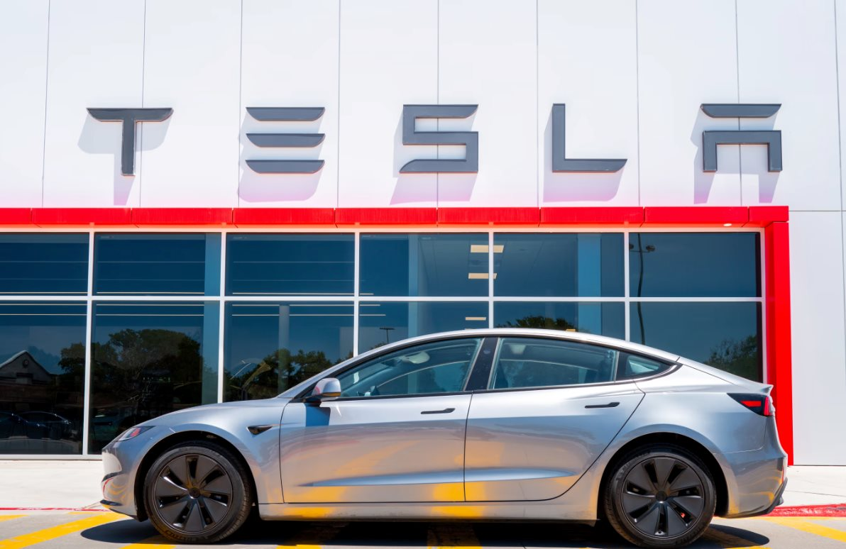 Elon Musk vừa trở thành 'vị cứu tinh' của Samsung, mảng kinh doanh đang khó khăn bỗng hồi sinh- Ảnh 1.