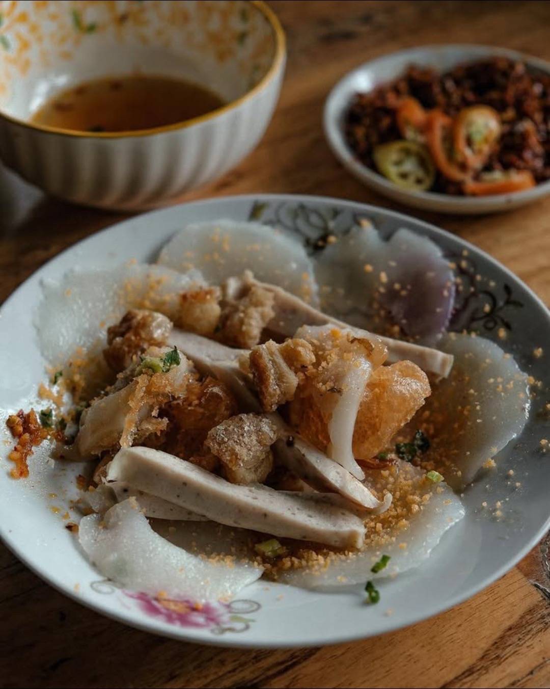 Quán bánh ướt 35 năm tuổi bên ngoài nhìn xập xệ nhưng lại ngon và rẻ không đâu bằng, đi Huế mấy lần mới biết- Ảnh 8. Quán bánh ướt 35 năm tuổi bên ngoài nhìn xập xệ nhưng lại ngon và rẻ không đâu bằng, đi Huế mấy lần mới biết- Ảnh 8.