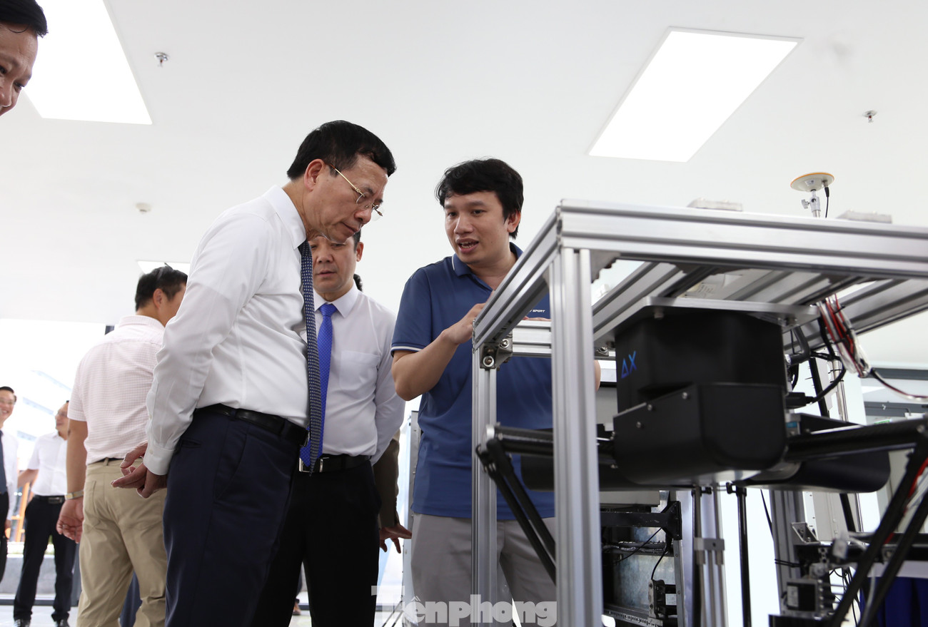 Đà Nẵng khởi động phòng thí nghiệm vi mạch bán dẫn công suất 10 triệu sản phẩm/năm- Ảnh 13.