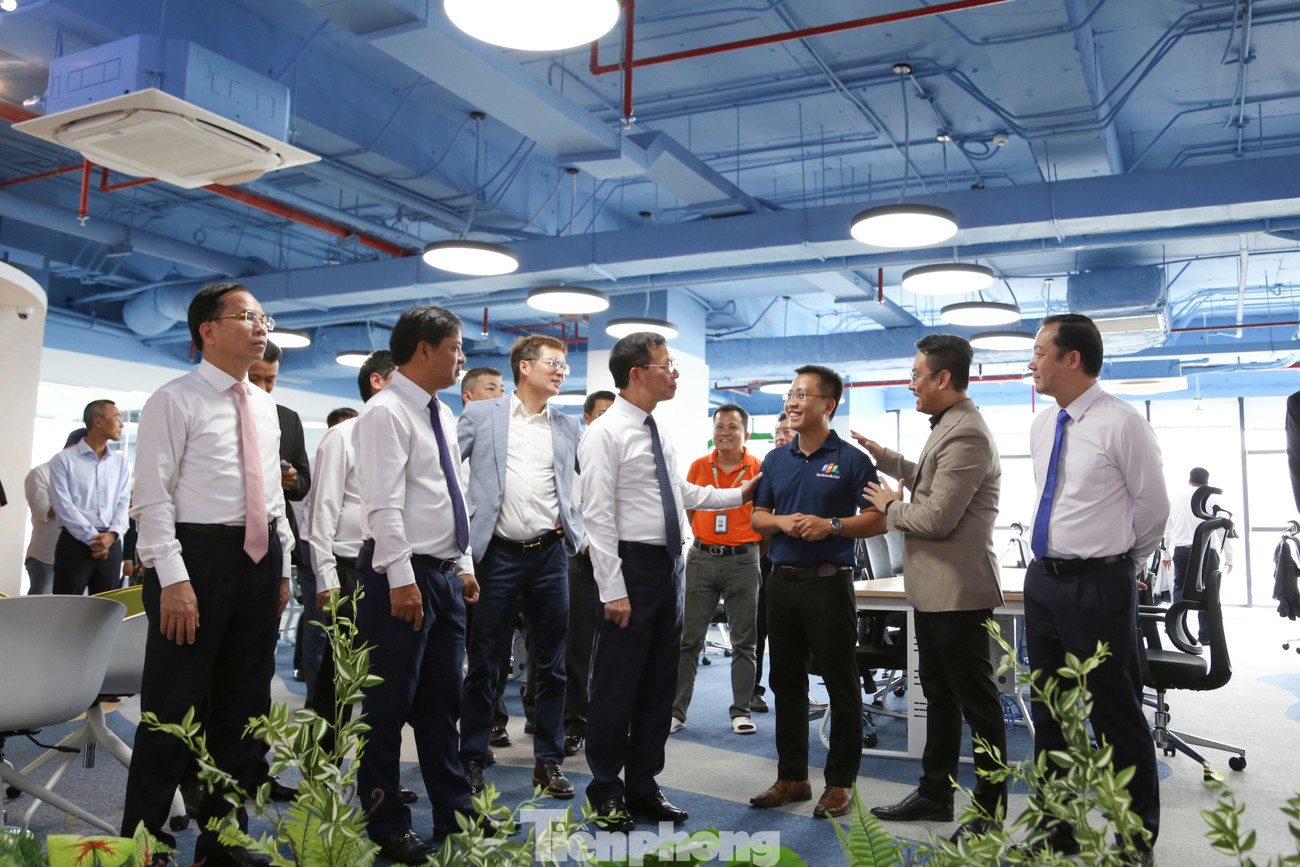 Đà Nẵng khởi động phòng thí nghiệm vi mạch bán dẫn công suất 10 triệu sản phẩm/năm- Ảnh 9.