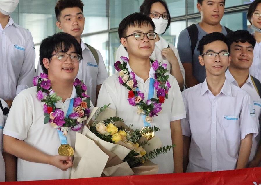 Ngôi trường được mệnh danh là "lò luyện Olympic" của Việt Nam: Huy chương quốc tế đếm không xuể, thành tích khó ai đuổi kịp!- Ảnh 8.