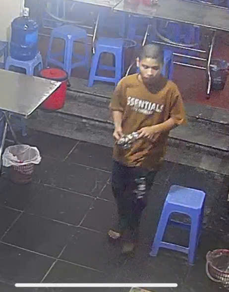 Thêm một bé trai 13 tuổi ở Hà Nội mất tích bí ẩn sau khi đạp xe rời khỏi nhà vào buổi tối- Ảnh 2. Thêm một bé trai 13 tuổi ở Hà Nội mất tích bí ẩn sau khi đạp xe rời khỏi nhà vào buổi tối- Ảnh 2.