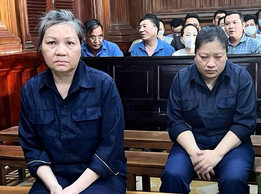 Mua trùng căn hộ, hàng trăm người khóc ròng- Ảnh 1. Mua trùng căn hộ, hàng trăm người khóc ròng- Ảnh 1.