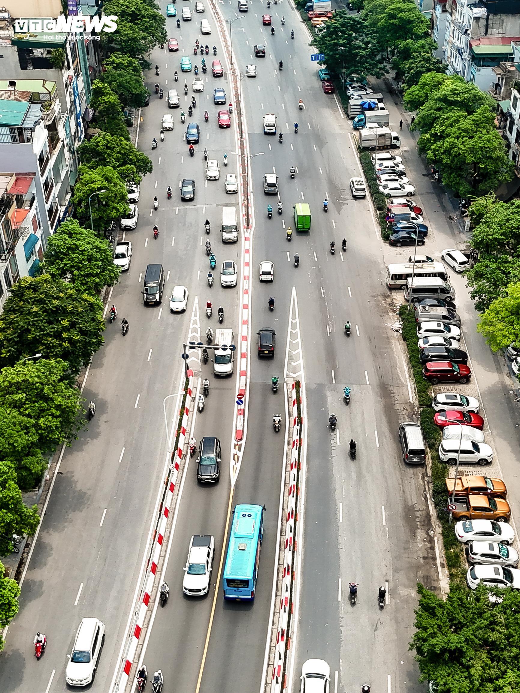 Hiện trạng 4 vị trí dự kiến làm bãi đỗ, trạm sạc xe điện ở Hà Nội- Ảnh 12. Hiện trạng 4 vị trí dự kiến làm bãi đỗ, trạm sạc xe điện ở Hà Nội- Ảnh 12.