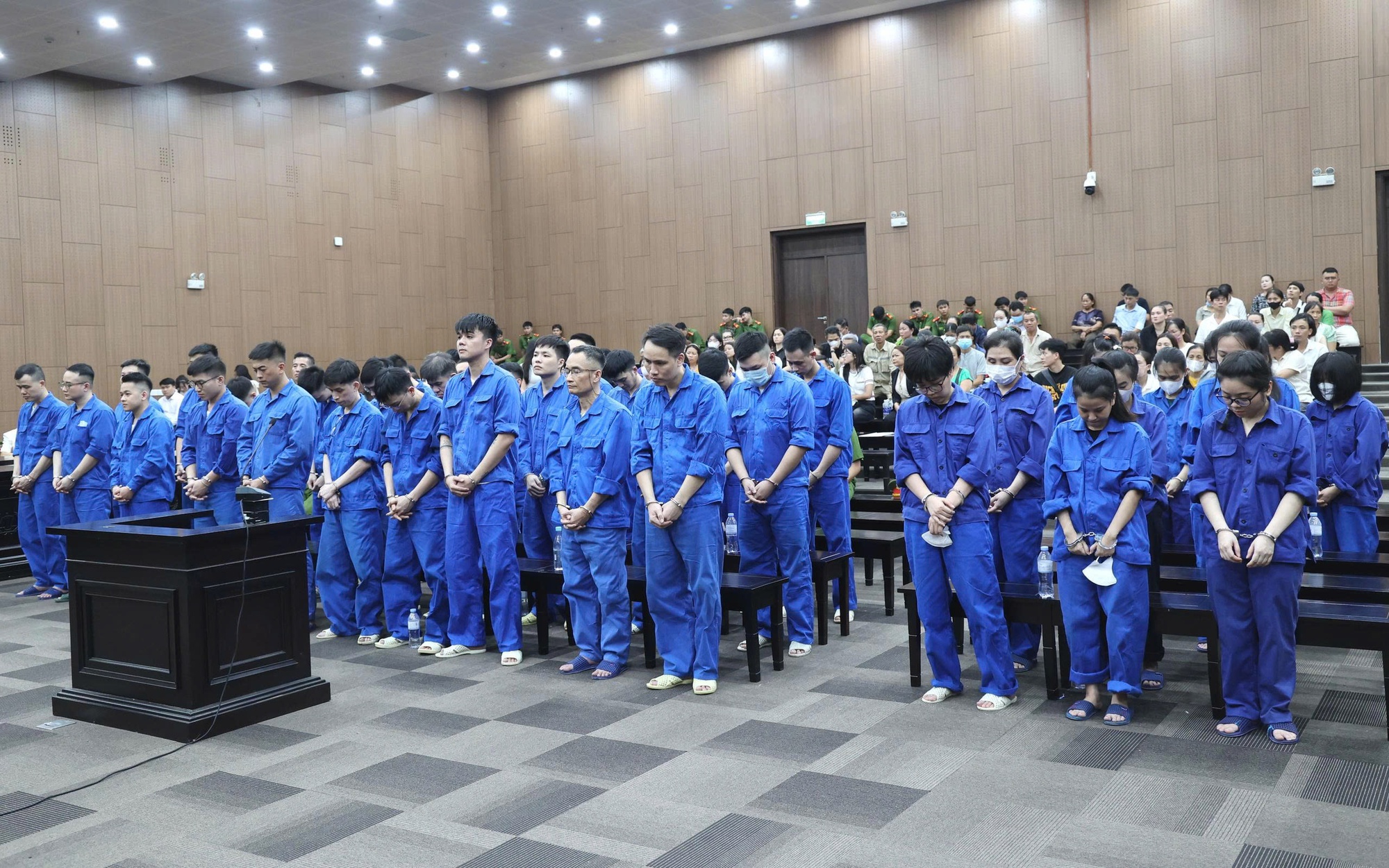 "Ông trùm" đòi nợ thuê hơn 3.555 tỉ đồng lĩnh án 12 năm 6 tháng tù- Ảnh 1.