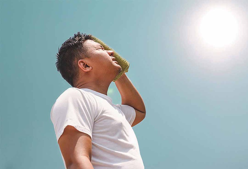 Trời nắng nóng gay gắt, đừng mắc phải 3 sai lầm này kẻo có thể đột tử bất kỳ lúc nào- Ảnh 3. Trời nắng nóng gay gắt, đừng mắc phải 3 sai lầm này kẻo có thể đột tử bất kỳ lúc nào- Ảnh 3.