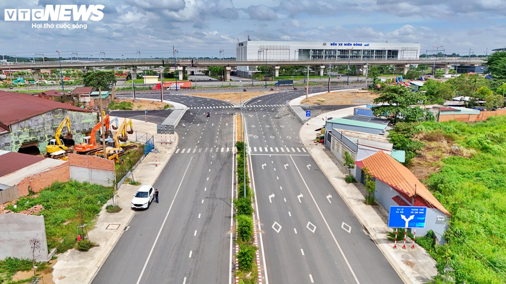 Cận cảnh tuyến đường 'giải cứu' loạt điểm nóng ùn tắc ở cửa ngõ TP.HCM- Ảnh 1.