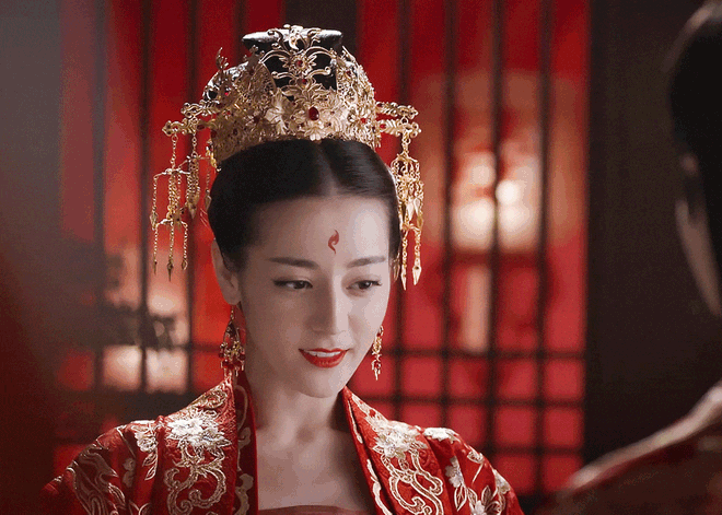 10 mỹ nhân xé sách bước ra đẹp nhất Trung Quốc: Lưu Diệc Phi lại thua Dương Mịch, hạng 1 khen 30 năm vẫn không đủ- Ảnh 3.