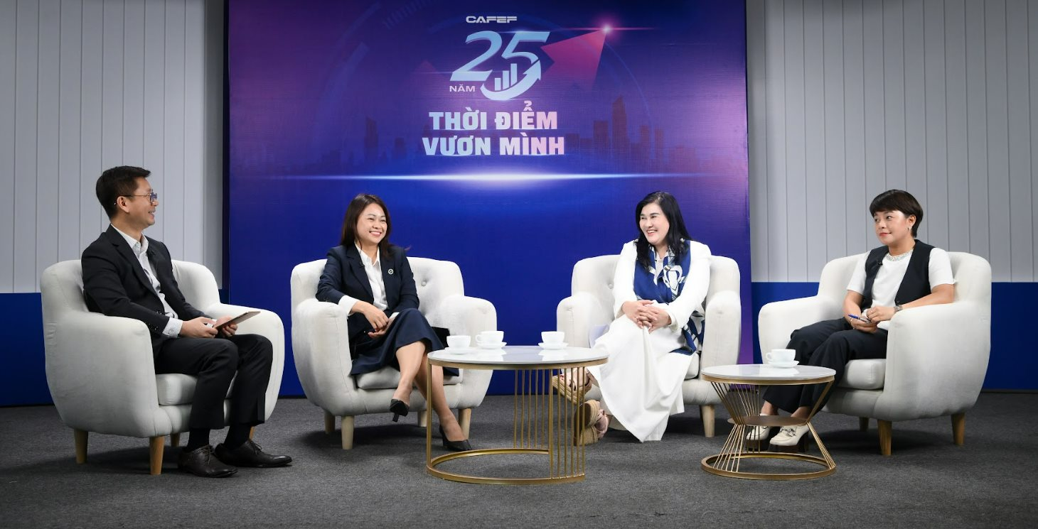 Lãnh đạo UBCK, CFO Vietjet và CEO TCBS cùng ngồi lại: 'Bật mí' áp lực và kỳ vọng thực sự của doanh nghiệp khi lên sàn sau 25 năm TTCK 'thử lửa'- Ảnh 1. Lãnh đạo UBCK, CFO Vietjet và CEO TCBS cùng ngồi lại: 'Bật mí' áp lực và kỳ vọng thực sự của doanh nghiệp khi lên sàn sau 25 năm TTCK 'thử lửa'- Ảnh 1.