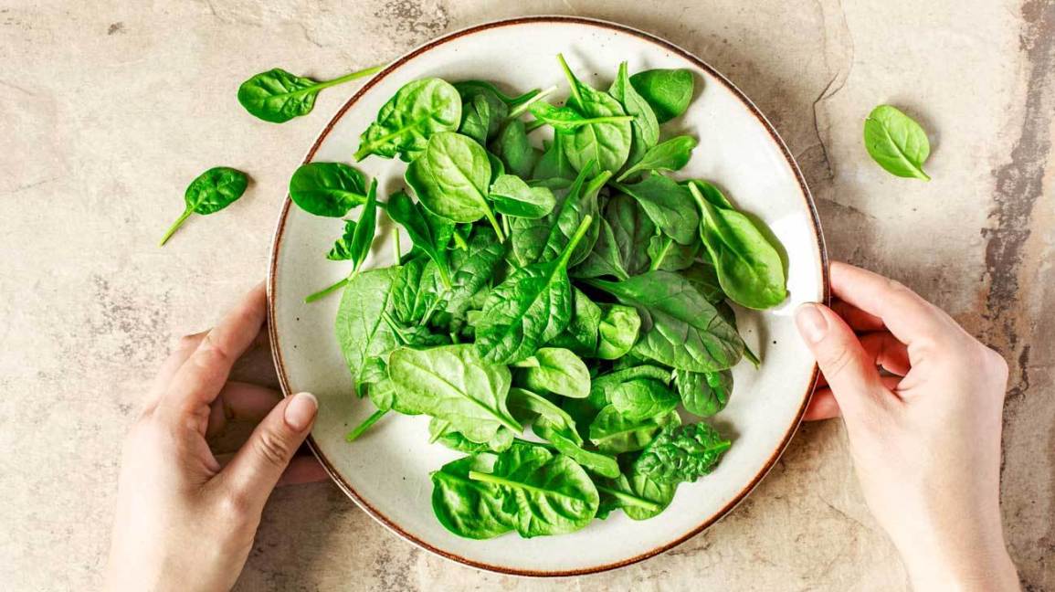 Đi chợ thấy loại rau này thì mua ngay: Chống rụng tóc tốt bậc nhất, phòng cả tiểu đường, huyết áp cao- Ảnh 1.