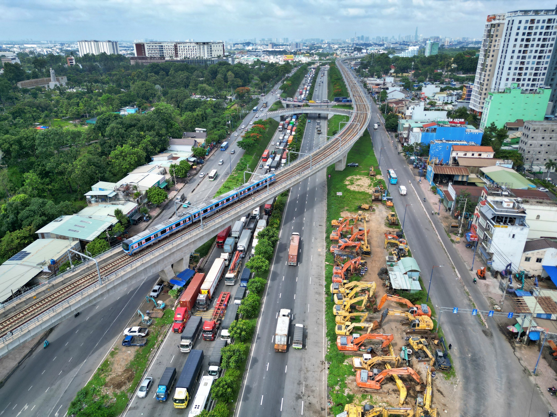 Cận cảnh tuyến đường 'giải cứu' loạt điểm nóng ùn tắc ở cửa ngõ TP.HCM- Ảnh 10.