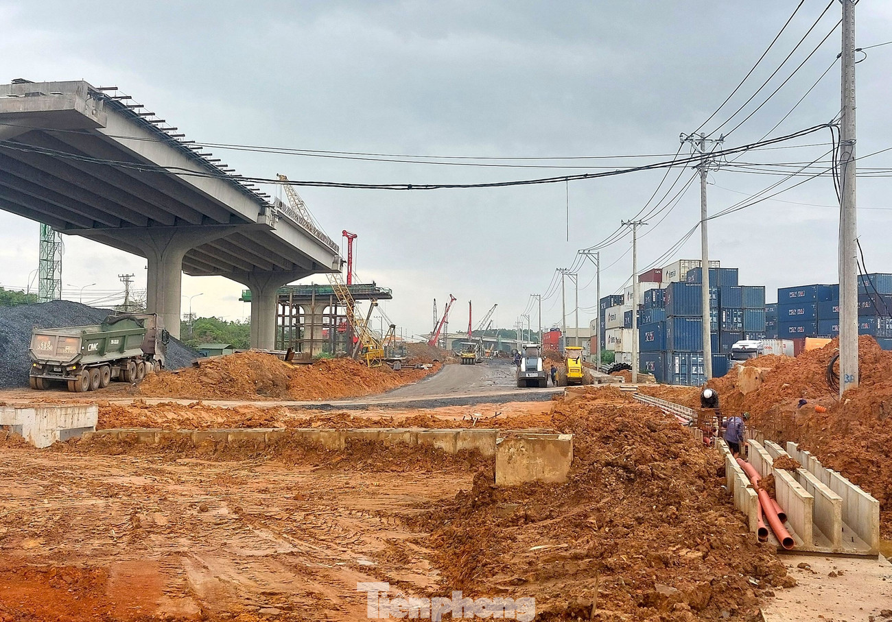 Cận cảnh công trình cầu vượt nút giao phức tạp nhất tuyến Vành đai 3 TPHCM- Ảnh 1. Cận cảnh công trình cầu vượt nút giao phức tạp nhất tuyến Vành đai 3 TPHCM- Ảnh 1.
