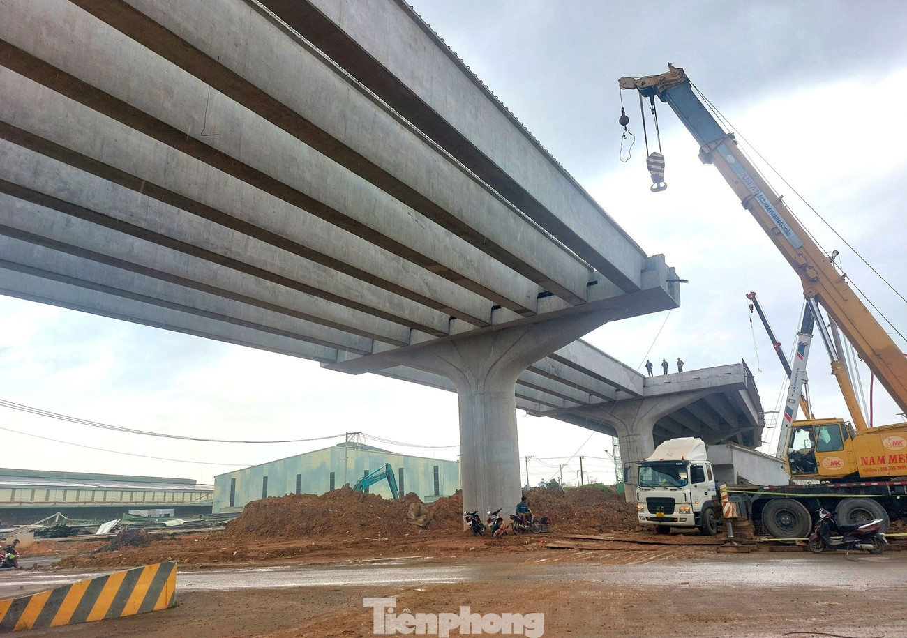 Cận cảnh công trình cầu vượt nút giao phức tạp nhất tuyến Vành đai 3 TPHCM- Ảnh 11. Cận cảnh công trình cầu vượt nút giao phức tạp nhất tuyến Vành đai 3 TPHCM- Ảnh 11.
