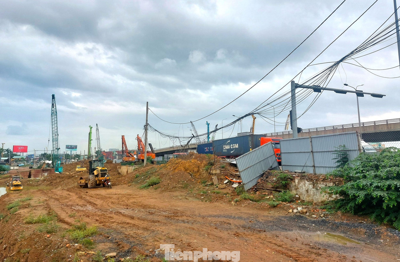 Cận cảnh công trình cầu vượt nút giao phức tạp nhất tuyến Vành đai 3 TPHCM- Ảnh 7. Cận cảnh công trình cầu vượt nút giao phức tạp nhất tuyến Vành đai 3 TPHCM- Ảnh 7.