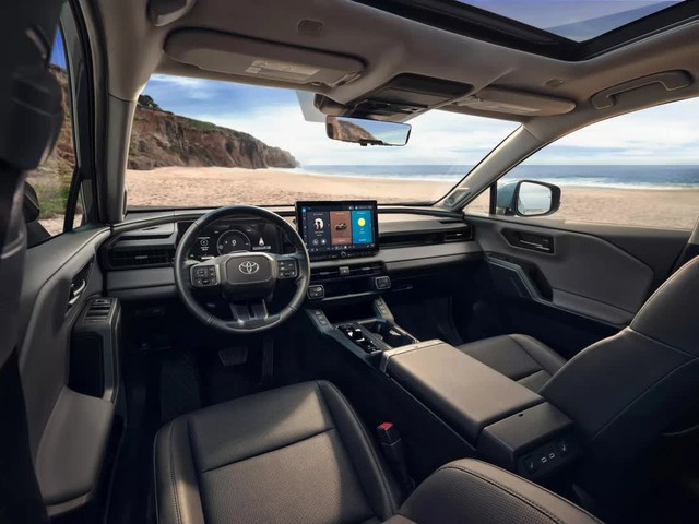 SUV Toyota bán chạy nhất thế giới: Ngang cỡ CR-V mà giá gấp đôi, đắt có 'xắt ra miếng'?- Ảnh 6.