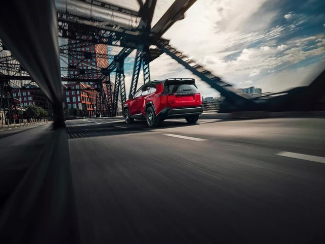 SUV Toyota bán chạy nhất thế giới: Ngang cỡ CR-V mà giá gấp đôi, đắt có 'xắt ra miếng'?- Ảnh 4.