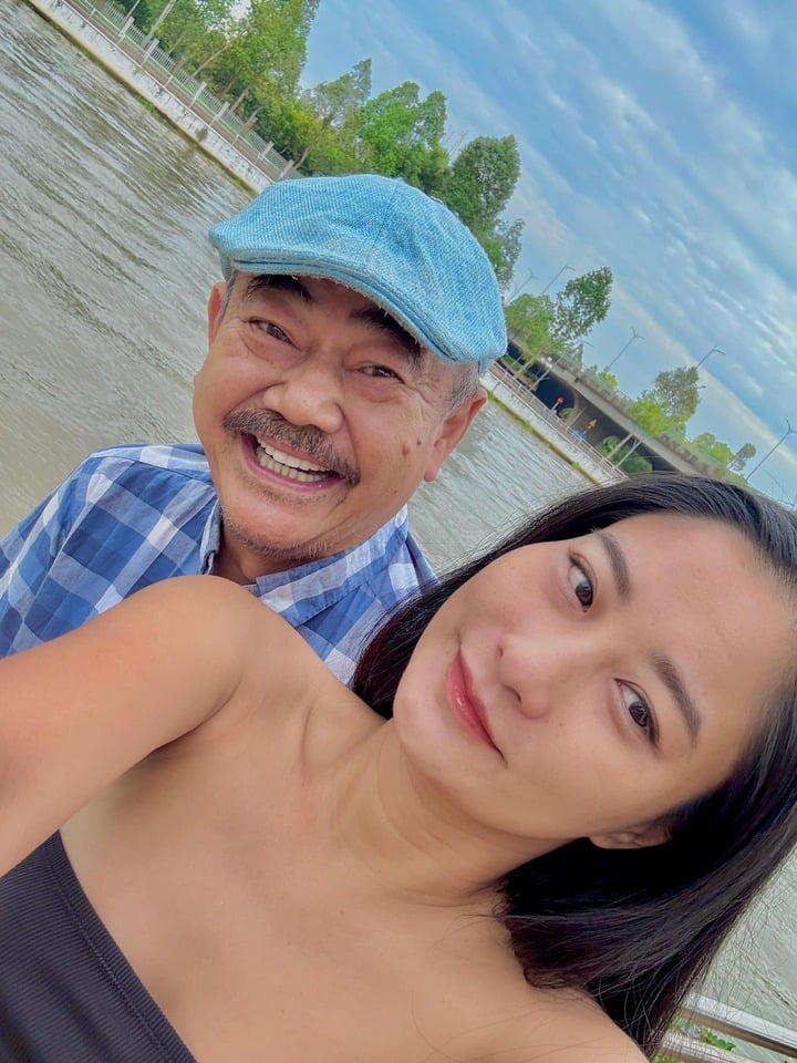 Chuyện tình ngọt ngào bên bạn gái kém 36 tuổi của nam NSND nổi tiếng- Ảnh 2.