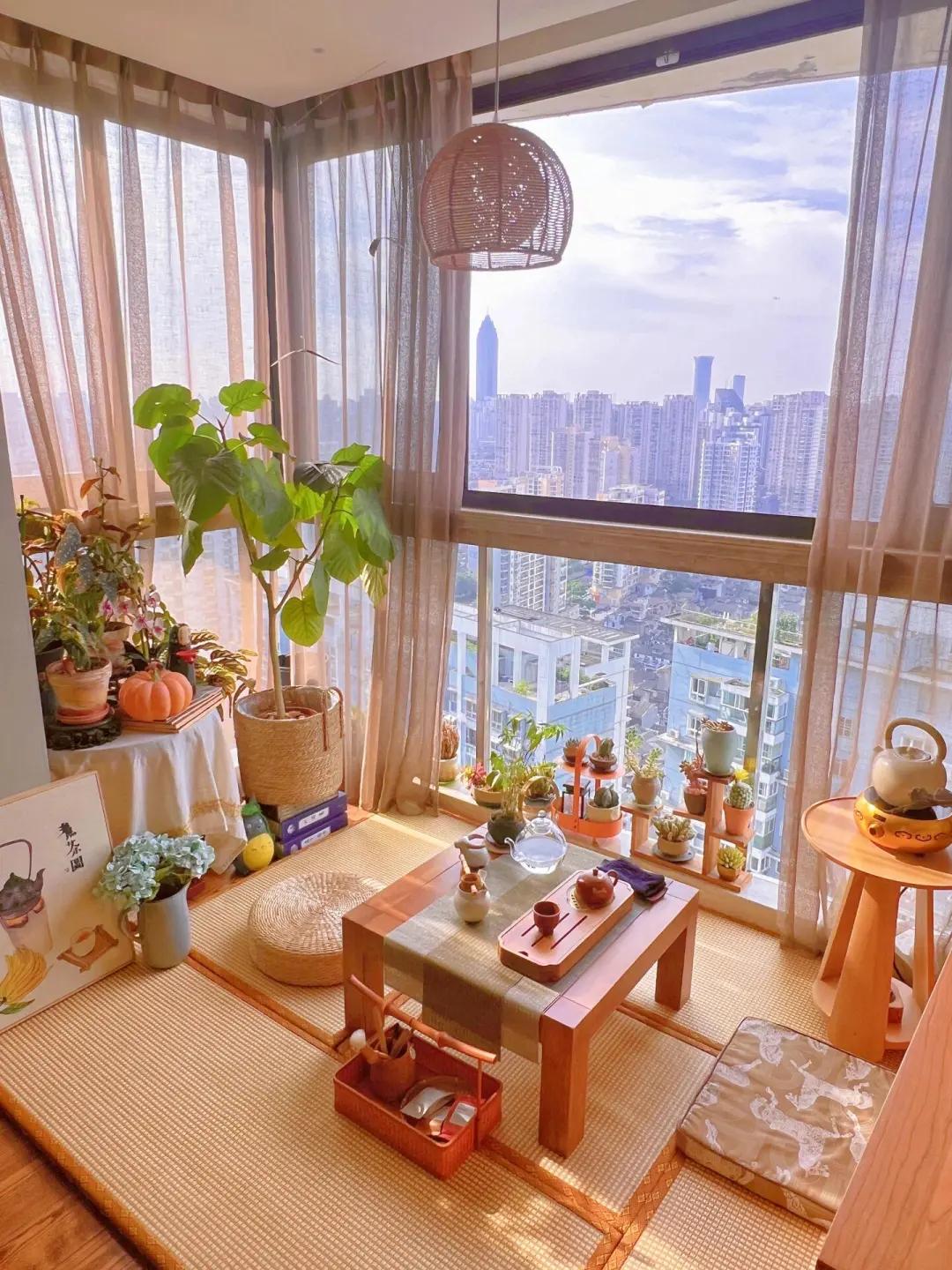 Ban công chỉ 4m² được cải tạo thành phòng trà tuyệt đẹp: Góc nhỏ khiến ai cũng mơ về một cuộc sống nhẹ nhàng, thư thái- Ảnh 3. Ban công chỉ 4m² được cải tạo thành phòng trà tuyệt đẹp: Góc nhỏ khiến ai cũng mơ về một cuộc sống nhẹ nhàng, thư thái- Ảnh 3.