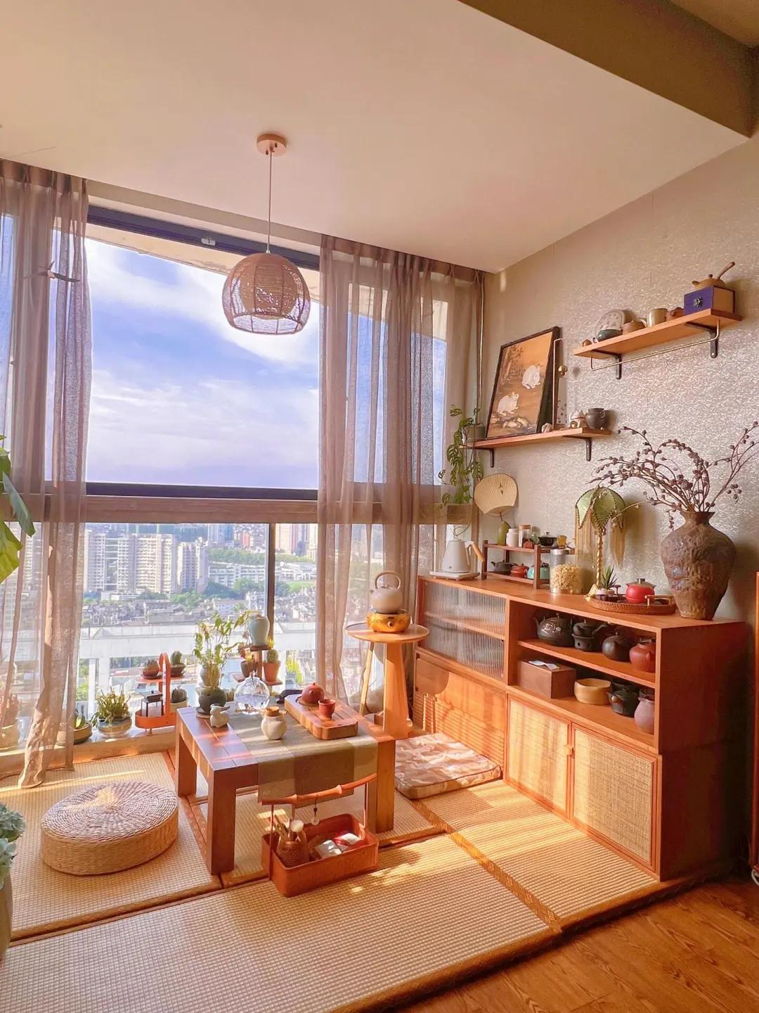 Ban công chỉ 4m² được cải tạo thành phòng trà tuyệt đẹp: Góc nhỏ khiến ai cũng mơ về một cuộc sống nhẹ nhàng, thư thái- Ảnh 1. Ban công chỉ 4m² được cải tạo thành phòng trà tuyệt đẹp: Góc nhỏ khiến ai cũng mơ về một cuộc sống nhẹ nhàng, thư thái- Ảnh 1.