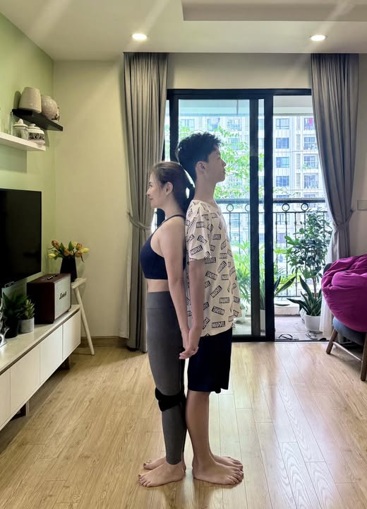 Con trai MC Đan Lê cao vọt 13cm chỉ sau 1 năm: Tiết lộ cách đơn giản bố mẹ nên làm mỗi mùa hè để con lớn vượt trội- Ảnh 1.