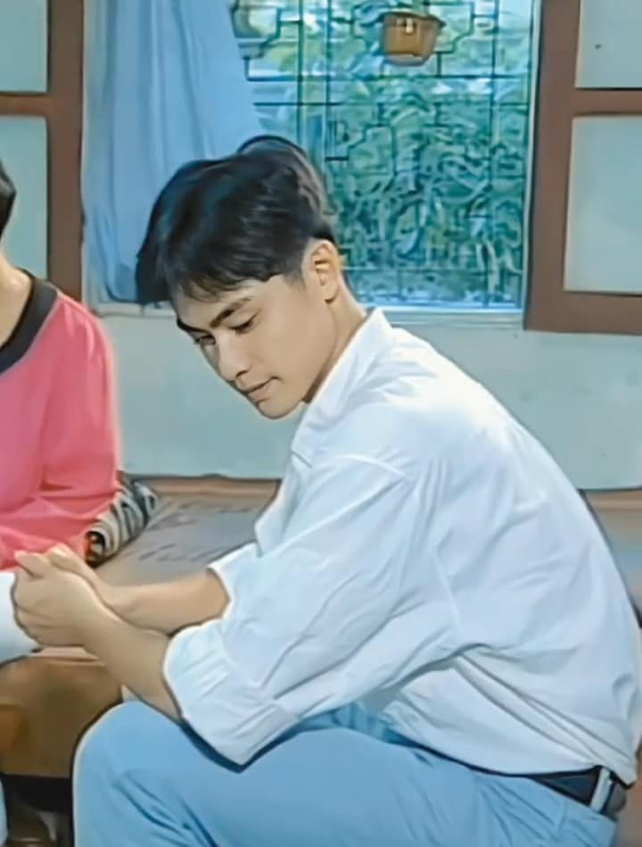 Việt Nam có duy nhất 1 mỹ nam được mệnh danh "kho tàng nhan sắc", visual huyền thoại khen mấy cũng không đủ- Ảnh 6.