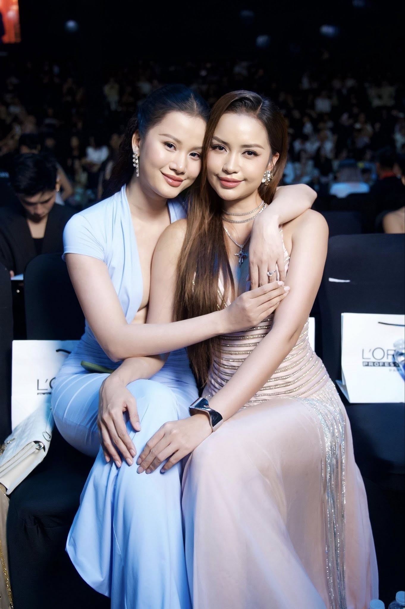 Động thái bất thường của Á hậu Việt giữa lúc vướng tin mang thai con đầu lòng với thiếu gia- Ảnh 2.