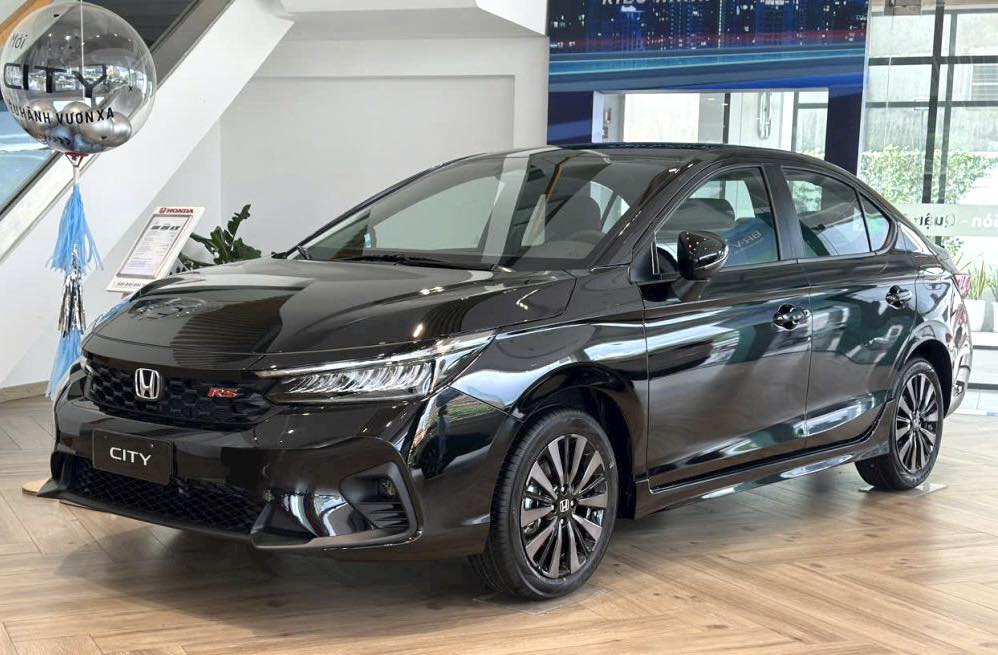 Tại Việt Nam, sedan ngày càng kén khách nhưng đây là những mẫu mà nhiều xe gầm cao cũng phải 'nể' về doanh số- Ảnh 4. Tại Việt Nam, sedan ngày càng kén khách nhưng đây là những mẫu mà nhiều xe gầm cao cũng phải 'nể' về doanh số- Ảnh 4.