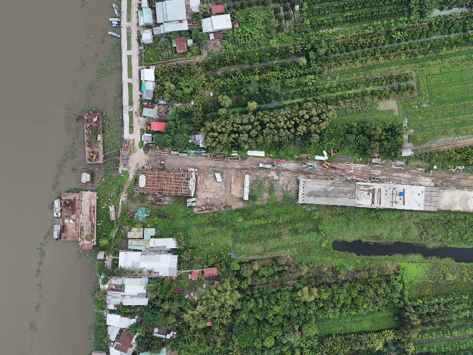 Dự án hàng ngàn tỉ đồng xin tăng vốn, gần 3 năm thi công mới đạt 36%- Ảnh 2. Dự án hàng ngàn tỉ đồng xin tăng vốn, gần 3 năm thi công mới đạt 36%- Ảnh 2.