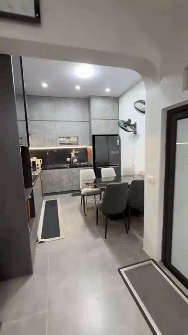 2 năm làm TikToker, cô gái 24 tuổi gom tiền xây sửa nhà cho bố mẹ khiến dân mạng tò mò về thu nhập khủng- Ảnh 5. 2 năm làm TikToker, cô gái 24 tuổi gom tiền xây sửa nhà cho bố mẹ khiến dân mạng tò mò về thu nhập khủng- Ảnh 5.