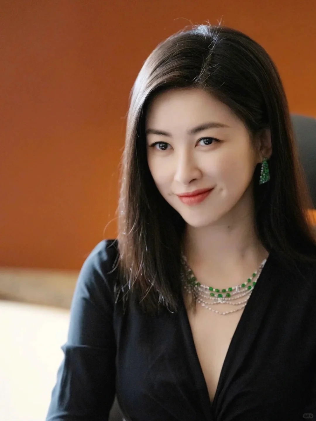 Ái nữ "hồng tam đại" đình đám Cbiz: Xuất thân trâm anh, từng hẹn hò "Tổng tài Ferrari", không chỉ có đồng điếu hút mắt, Chu Châu còn sở hữu gương mặt mang khí chất thượng lưu- Ảnh 3.