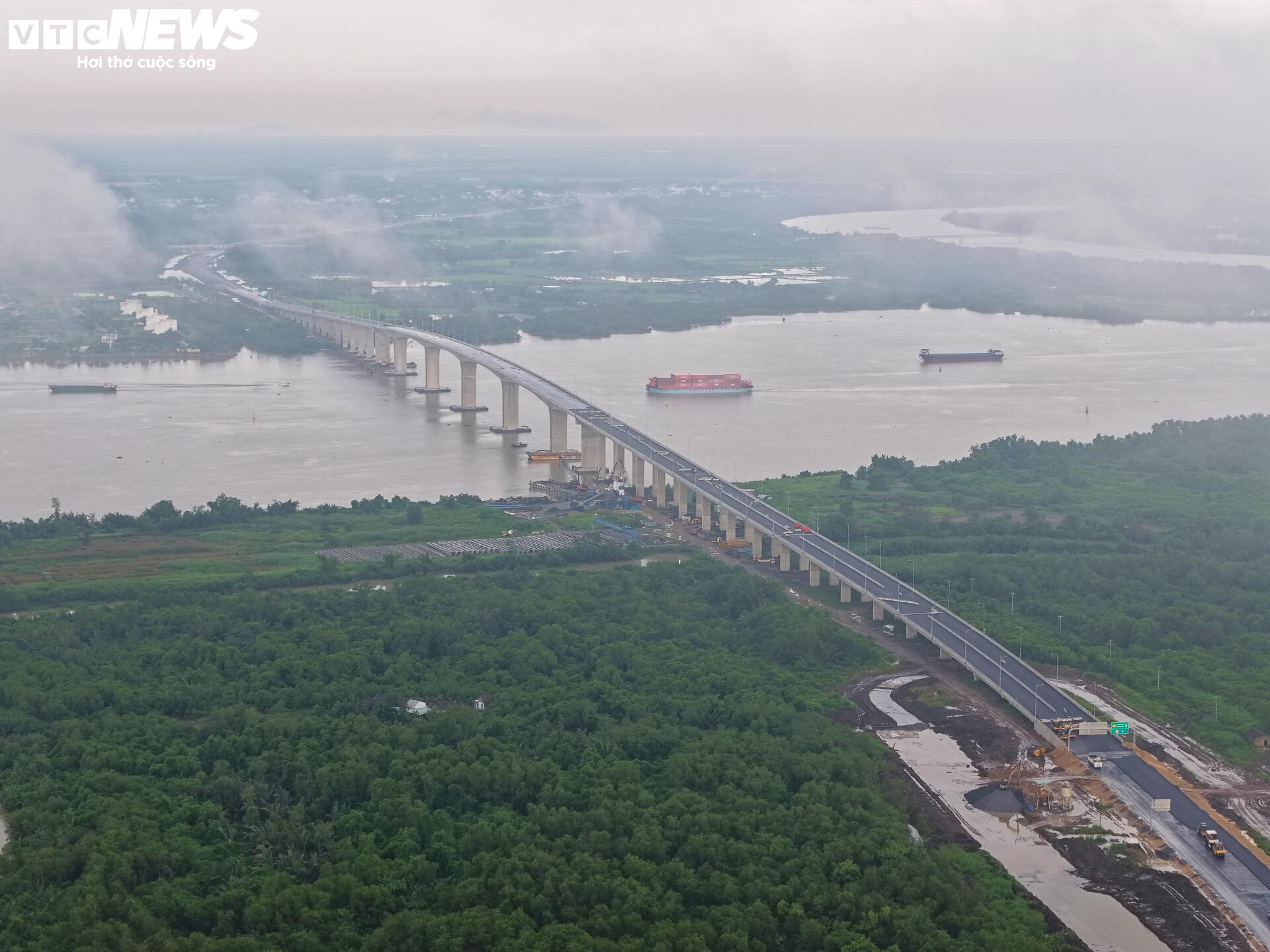 Cầu lớn nhất Vành đai 3 TP.HCM sắp thông xe, giảm tải cho cao tốc Long Thành- Ảnh 1. Cầu lớn nhất Vành đai 3 TP.HCM sắp thông xe, giảm tải cho cao tốc Long Thành- Ảnh 1.