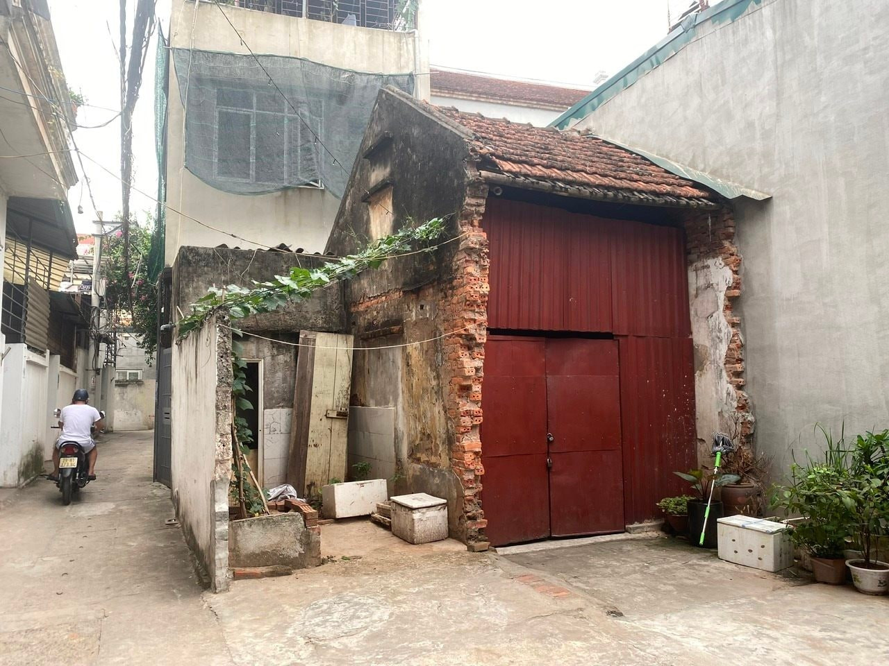 Hà Nội: Vướng hành lang thoát lũ, hàng trăm hộ dân không được xây mới nhà ở- Ảnh 1.