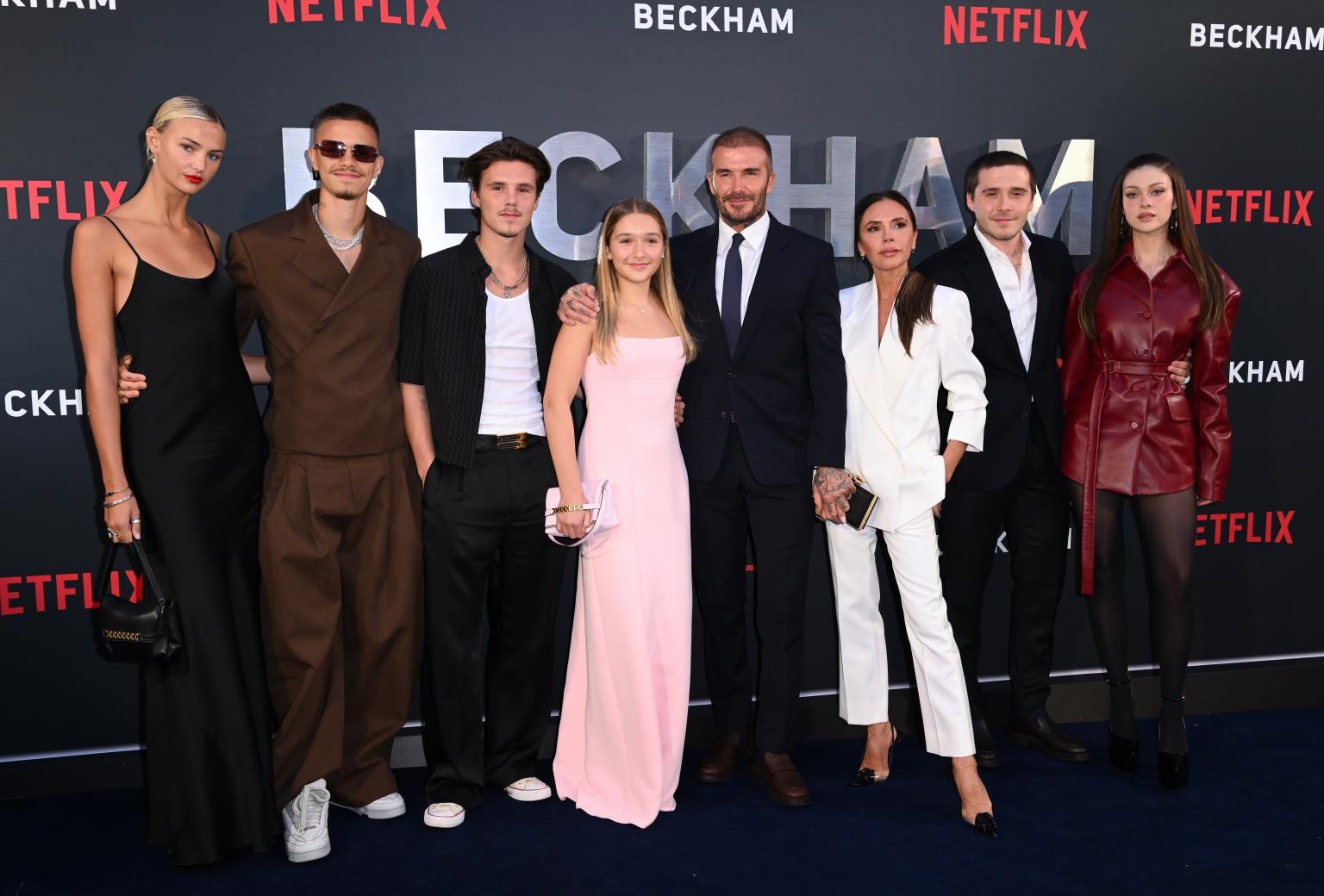 Drama nhà Beckham lại nóng hừng hực: Cruz liên tục Drama nhà Beckham lại nóng hừng hực: Cruz liên tục