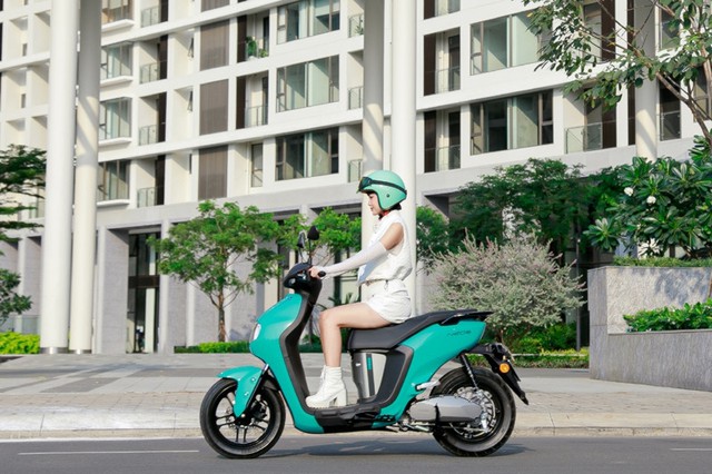 Yamaha giảm giá kịch sàn: Có mẫu giảm đến 30 triệu, xe máy điện giảm 16 triệu đồng- Ảnh 2. Yamaha giảm giá kịch sàn: Có mẫu giảm đến 30 triệu, xe máy điện giảm 16 triệu đồng- Ảnh 2.