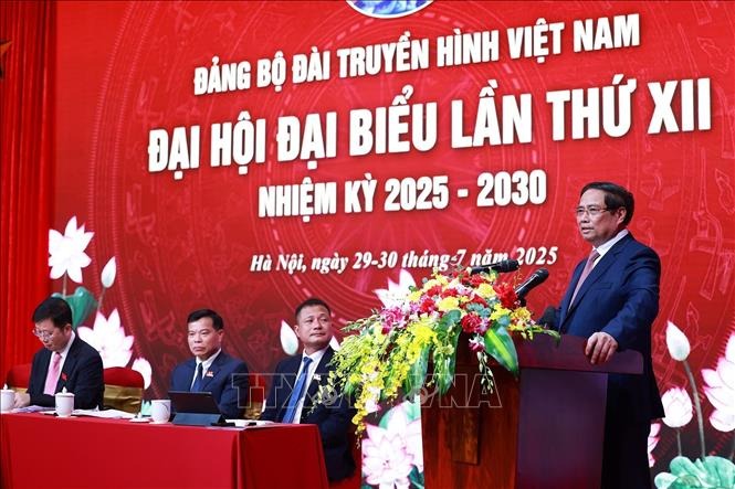 Thủ tướng: Thông tin của Đài Truyền hình Việt Nam phải kịp thời, nhanh chóng, chính xác- Ảnh 1.