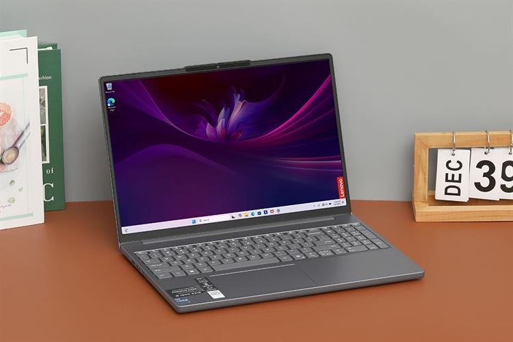 Laptop Lenovo giảm giá đến 3 triệu đồng cho tân sinh viên, tặng kèm Office bản quyền- Ảnh 2. Laptop Lenovo giảm giá đến 3 triệu đồng cho tân sinh viên, tặng kèm Office bản quyền- Ảnh 2.