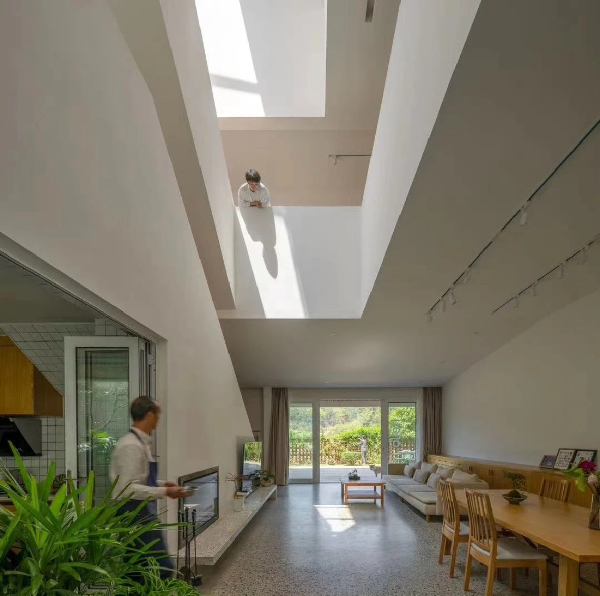 Bỏ phố về quê, doanh nhân 9X xây biệt thự hơn 700m2 cho bố mẹ: Mỗi tháng chỉ cần tiêu 1 triệu đồng vẫn thấy thoải mái- Ảnh 2.