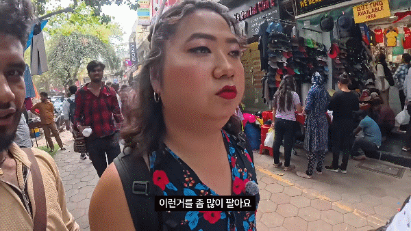 Nam du khách Hàn đóng giả phụ nữ đi du lịch Ấn Độ, cái kết bùng nổ hút 1 triệu lượt xem- Ảnh 4. Nam du khách Hàn đóng giả phụ nữ đi du lịch Ấn Độ, cái kết bùng nổ hút 1 triệu lượt xem- Ảnh 4.