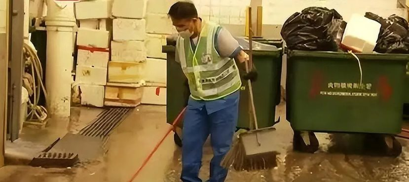 ‘Nghèo là do lười biếng’: Vị tỷ phú trâm anh thế phiệt tự tin tuyên bố để rồi nhận cái kết bất ngờ khi thử sống 2 ngày với 167 nghìn đồng trong túi- Ảnh 4. ‘Nghèo là do lười biếng’: Vị tỷ phú trâm anh thế phiệt tự tin tuyên bố để rồi nhận cái kết bất ngờ khi thử sống 2 ngày với 167 nghìn đồng trong túi- Ảnh 4.