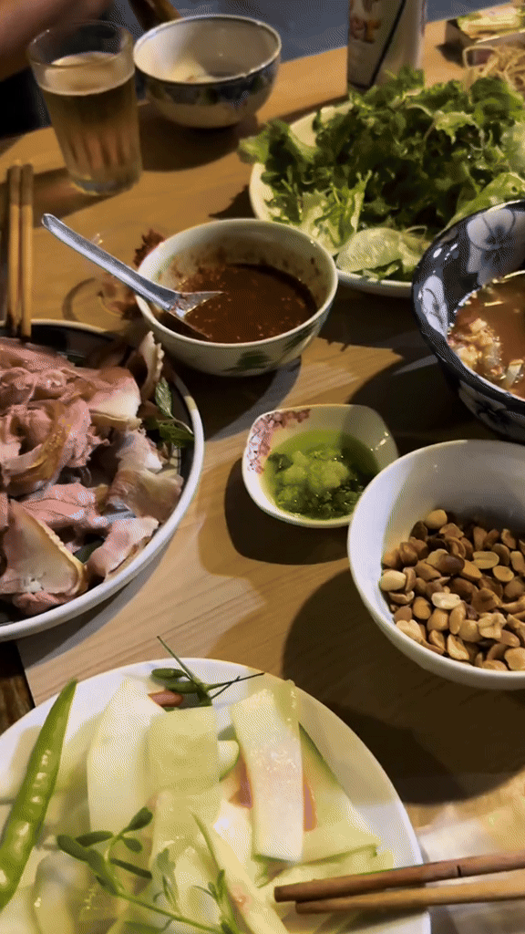 Không phải cơm gà, mì Quảng, du khách ấn tượng với 2 món này ở Hội An, có người bất ngờ vì chưa nghe tên- Ảnh 1.