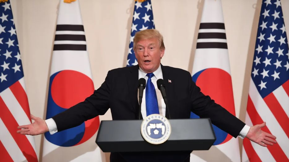 Ông Trump áp thuế 15% với hàng hoá Hàn Quốc, 25% với Ấn Độ kèm lời đe doạ "trừng phạt"- Ảnh 1. Ông Trump áp thuế 15% với hàng hoá Hàn Quốc, 25% với Ấn Độ kèm lời đe doạ "trừng phạt"- Ảnh 1.