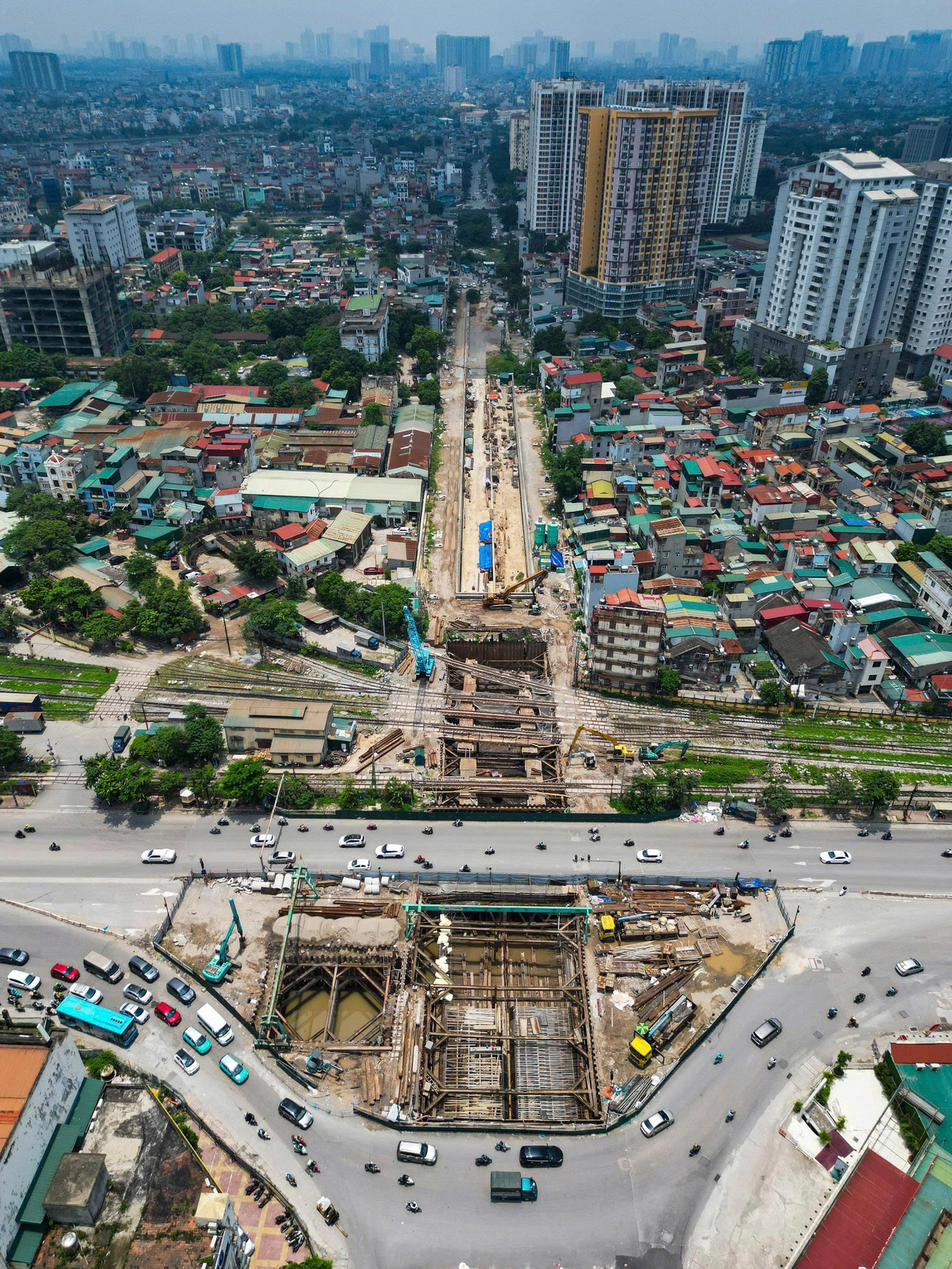 Cây cầu trên tuyến đường nghìn tỷ ở Hà Nội tái thi công sau nhiều năm bỏ hoang- Ảnh 12. Cây cầu trên tuyến đường nghìn tỷ ở Hà Nội tái thi công sau nhiều năm bỏ hoang- Ảnh 12.