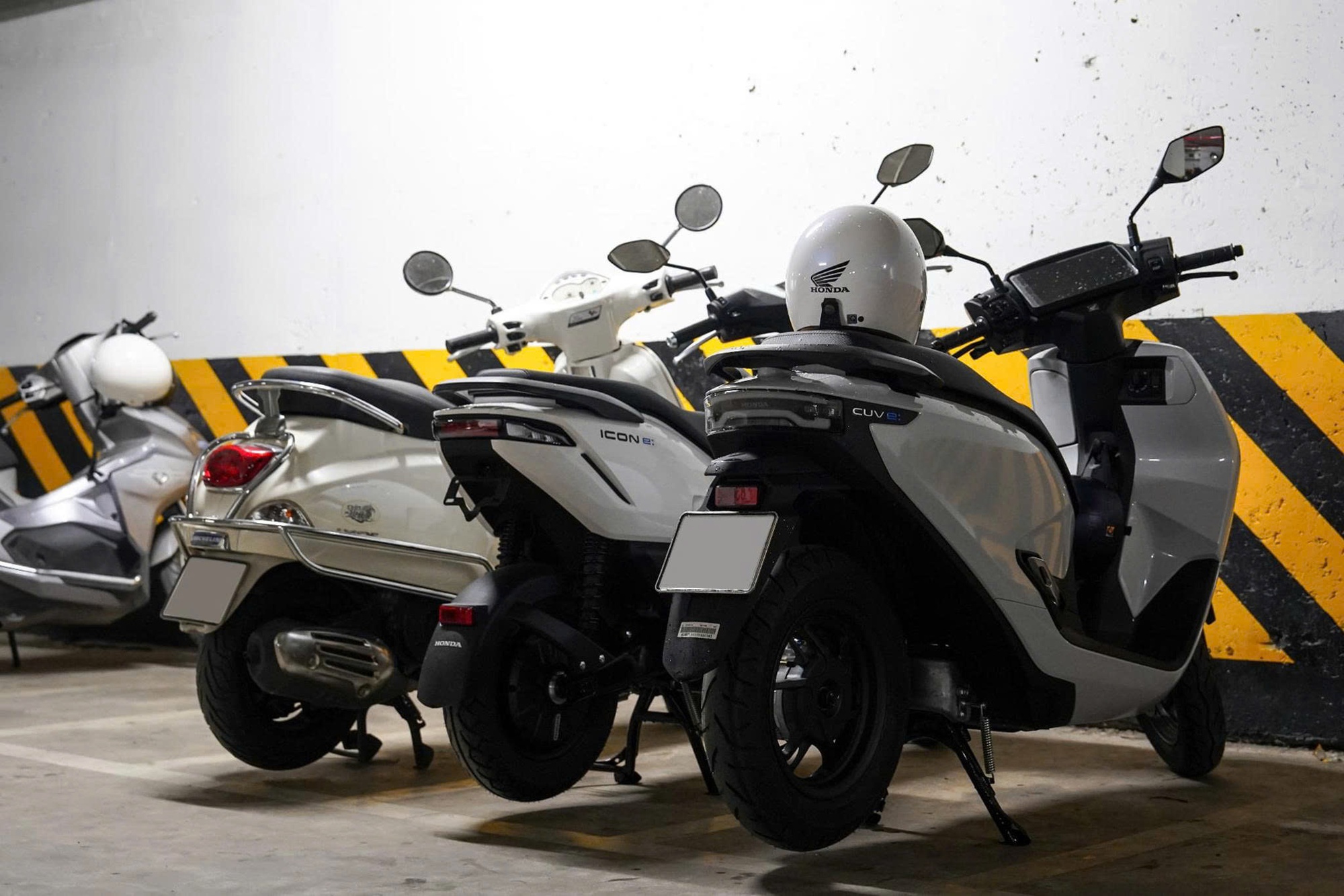 ‘Tôi dùng cả 2 xe máy điện Honda để xem cách Honda tìm hào quang như đang làm được với xe máy xăng’- Ảnh 5. ‘Tôi dùng cả 2 xe máy điện Honda để xem cách Honda tìm hào quang như đang làm được với xe máy xăng’- Ảnh 5.
