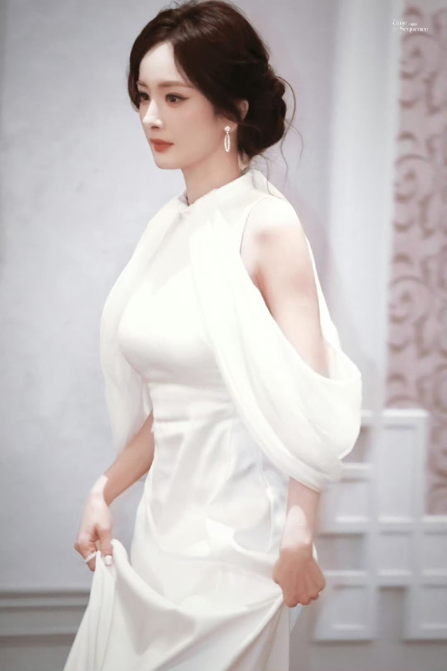 Dương Mịch 17 tuổi đẹp không gì sánh nổi: Gương mặt quốc sắc thiên hương, ăn tiền nhất là đôi mắt nghìn năm có một- Ảnh 10.